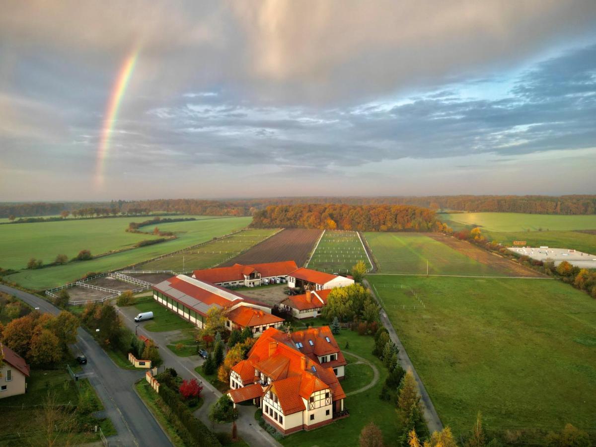 Villa Barbara Oborniki Śląskie Exterior foto